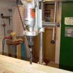 Anfertigen von 16mm Bohrungen mit der Ständerbohrmaschine Anfertigen von 16mm Bohrungen mit der Ständerbohrmaschine